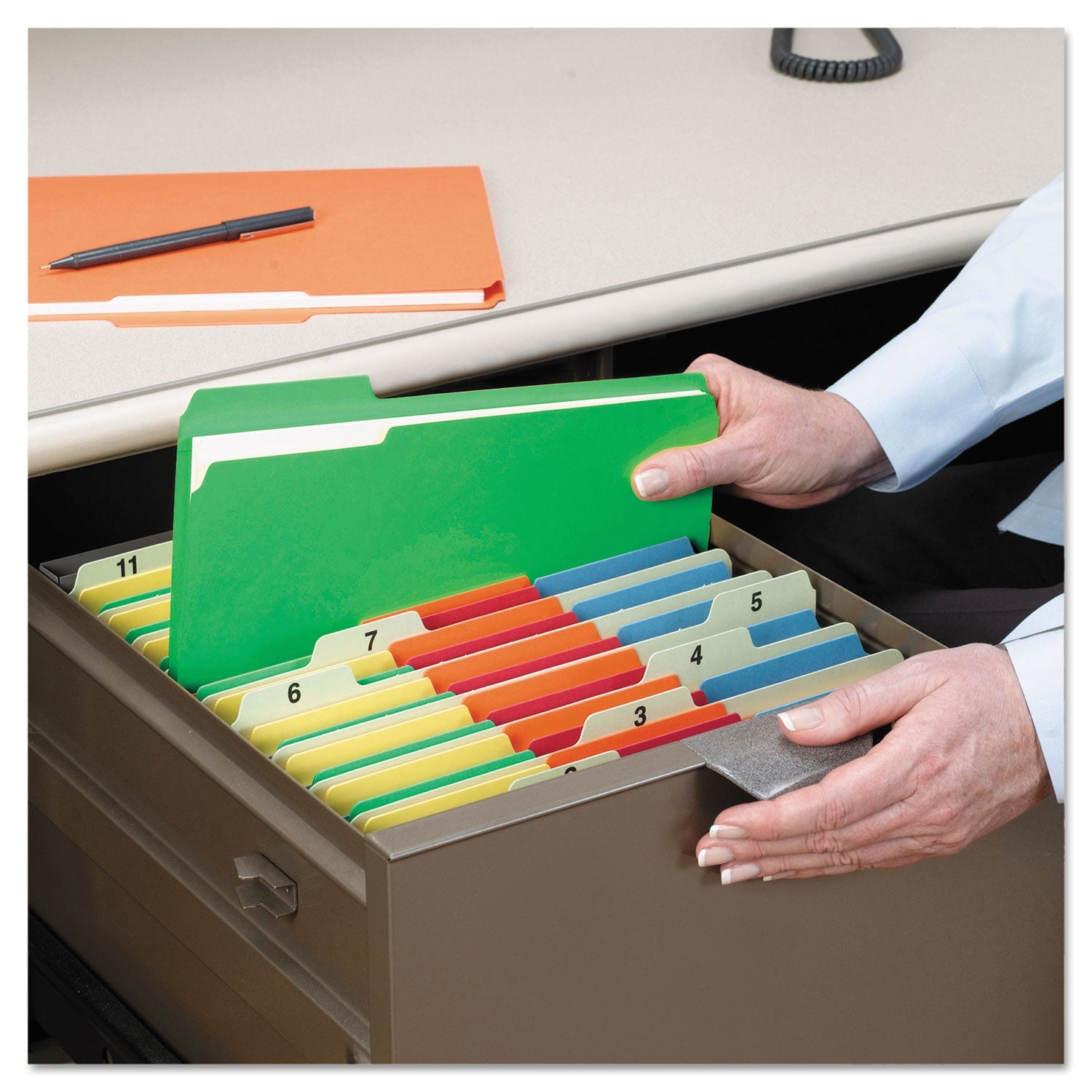 Smead Colored File Folders, 1/3-Cut Tabs: Assorted, Letter Size, 0.75" Expansion, Assorted: Blue/Green/Orange/Red/Yellow, 100/Box