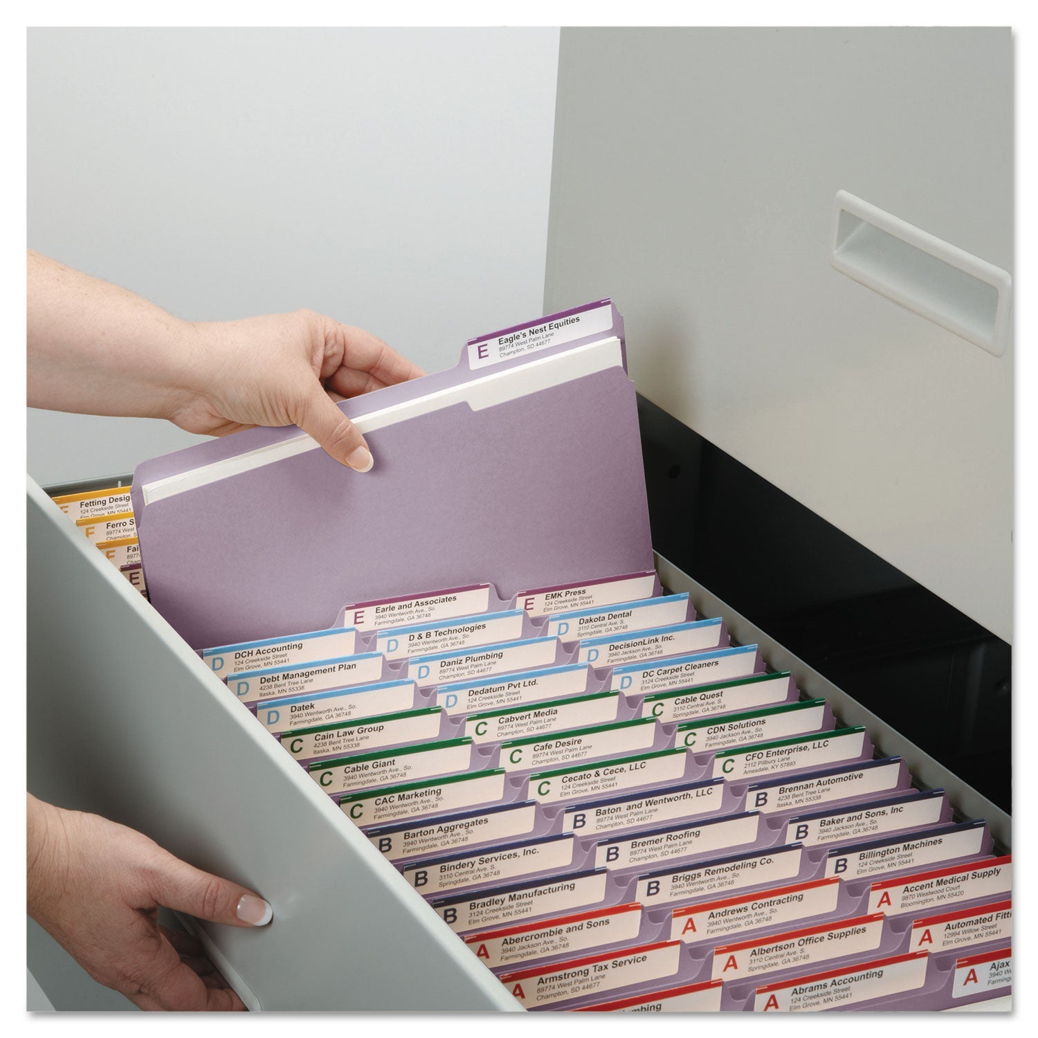 Smead Reinforced Top Tab Colored File Folders, 1/3-Cut Tabs: Assorted, Letter Size, 0.75" Expansion, Lavender, 100/Box